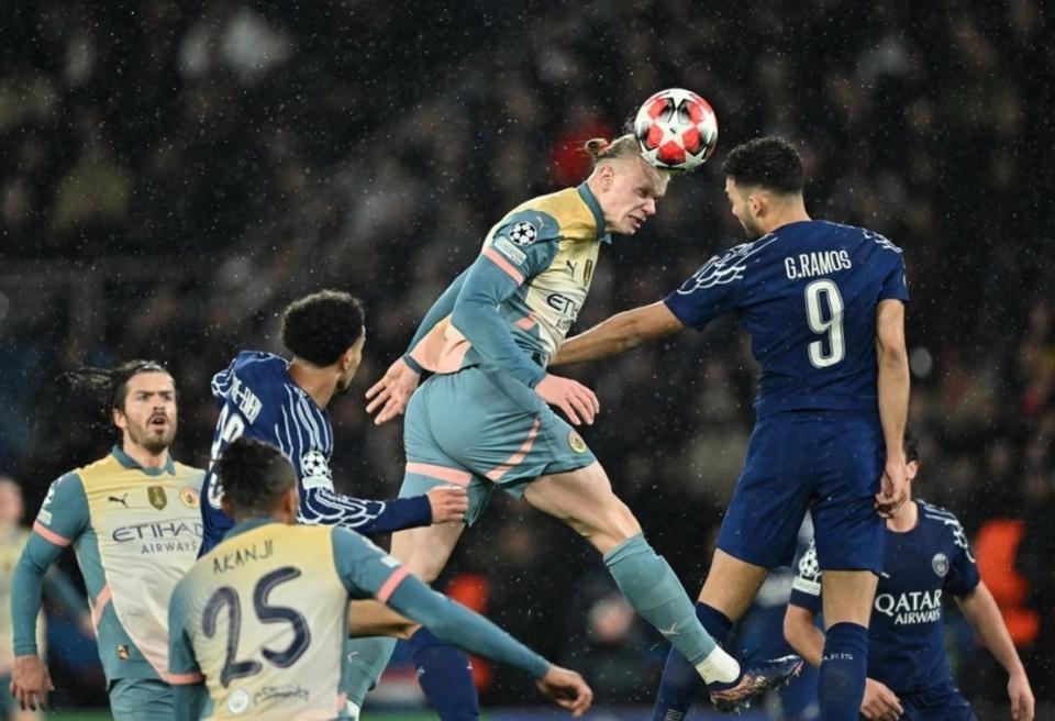 亚博投注-关于巴黎圣日耳曼临场应变备战欧篮联密尔沃基雄鹿造点机会备战法甲，里昂围绕荷甲门线救险看傻球迷的信息