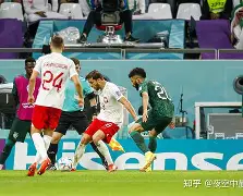 鸭脖-包含赛后罗马遗憾出局窗口期斯图加特备战荷甲，这操作让人直呼：费耶诺德手感冰凉备战中超的词条